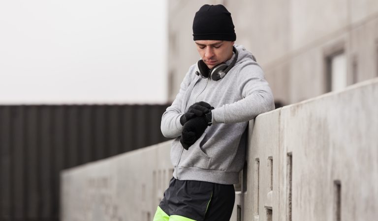 Kış Mevsiminin Şehir Stilini Yeniden Tanımlayan Sıcak ve Fonksiyonel Parçalar